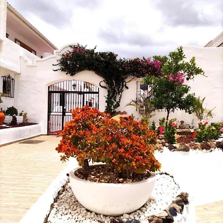91 Port Royale Cristianos Apartman *