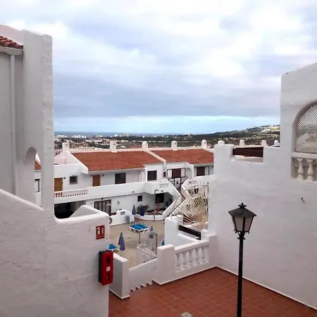 91 Port Royale Cristianos Apartman *