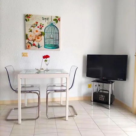 91 Port Royale Cristianos Apartmán *